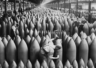millions of heavy artillery shells were manufactured in WW1 with cotton as a propellant