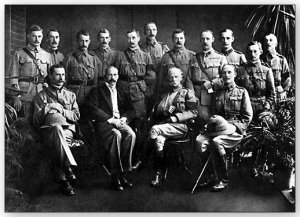 Milner (centre) seated with his military command in South Africa. Lord Roberts to his left and Sir John Hanbury-Williams at his right hand.