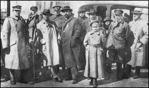 Robins (far left) and Gumberg (second from right- hand side) with members of the provisional government.